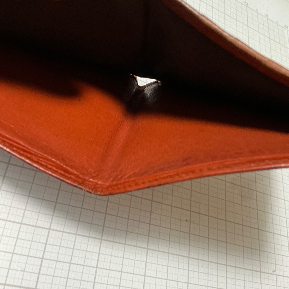 Louis Vuitton Epi bifold wallet - Picture 4 of 5